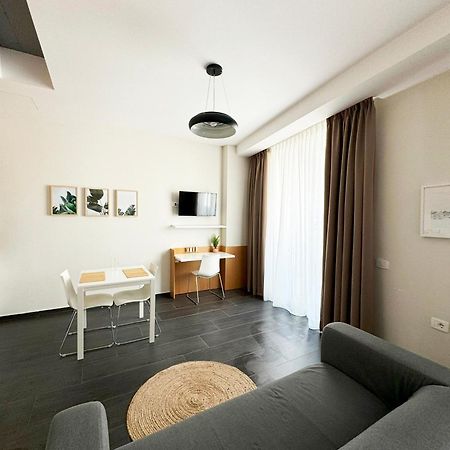 Magnet Residence Condo 1 Self Checkin Tirana Esterno foto